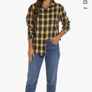 Women’s Plaid Button Down Shirt - Loose Fit and Long Sleeves